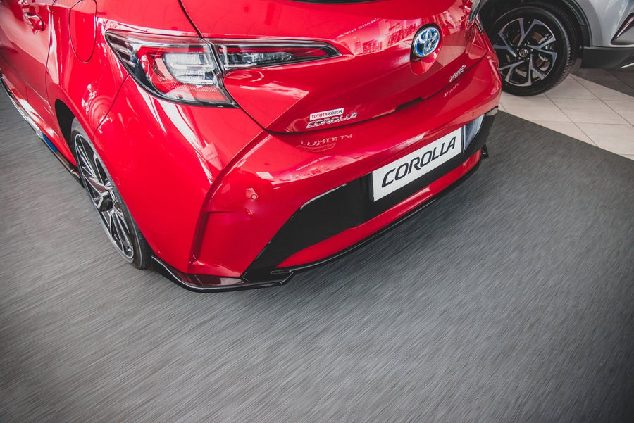 Maxton Design Toyota Corolla XII Hatchback Central Rear Splitter