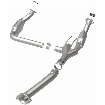 MagnaFlow Direct Fit Catalytic Converter Chevy Express 4.3L/5.4L