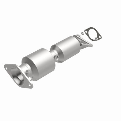 MagnaFlow Direct Fit Catalytic Converter 13-15 Hyundai Veloster 1.6L Underbody