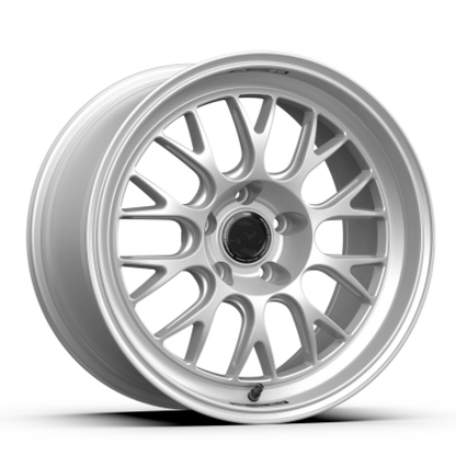 fifteen52 Holeshot RSR 19x9.5 5x114.3 38mm ET 73.1mm Center Bore Radiant Silver Wheel