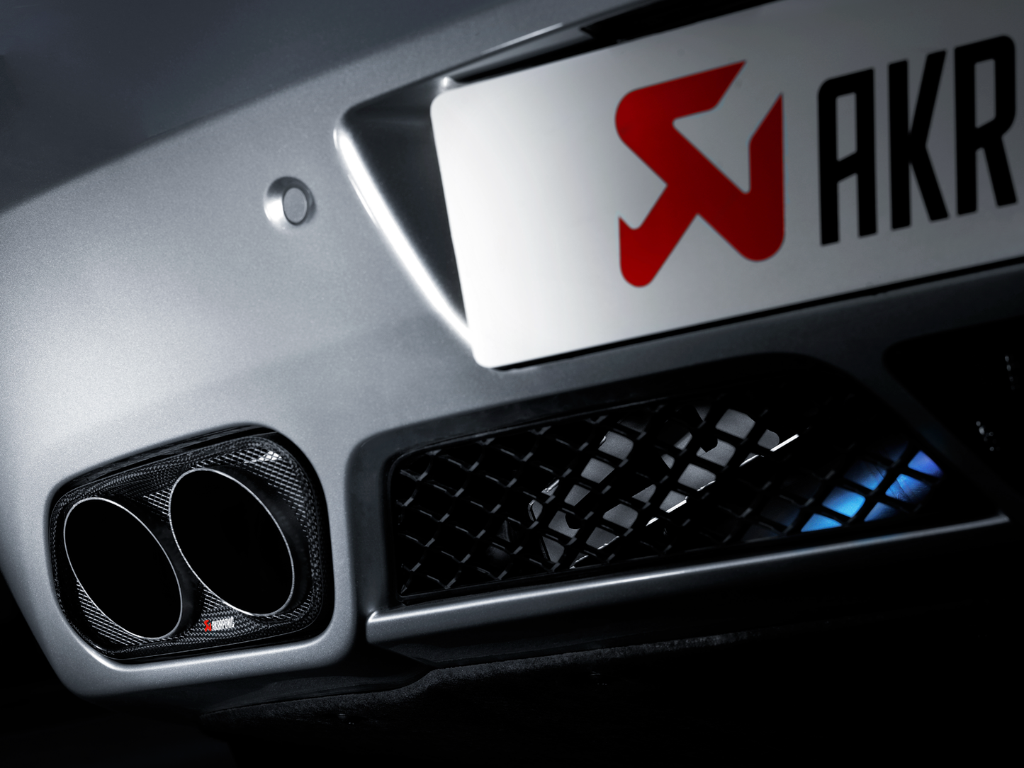 Akrapovič Evolution Line (Titanium) for Mercedes-AMG SLS Coupé/Roadster (C197/R197) 2010-2014