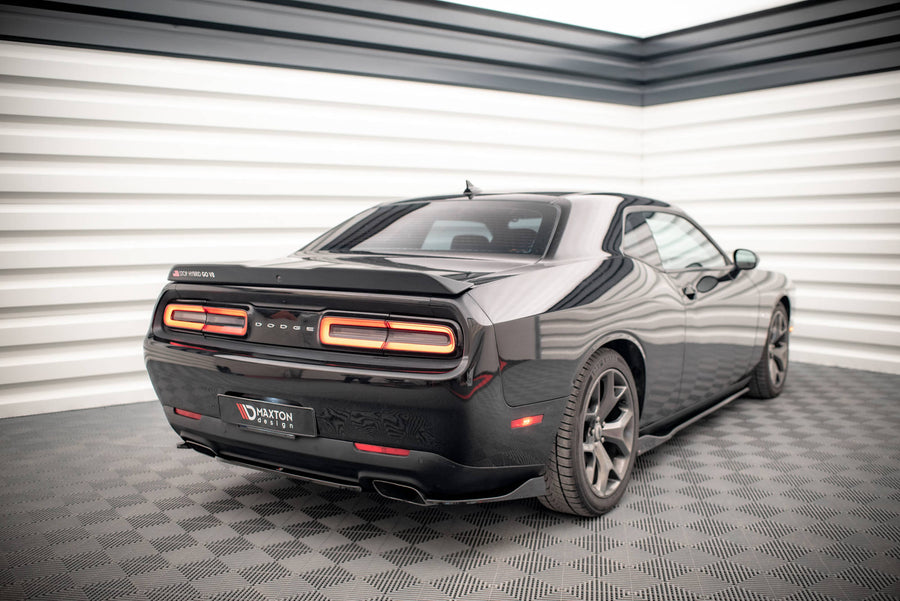 Maxton Design Dodge Challenger RT MK3 Facelift Central Rear Splitter