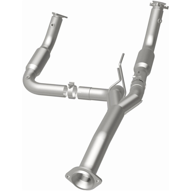 MagnaFlow 2011 Chevrolet Silverado 2500 HD 6.0L Direct Fit Converter