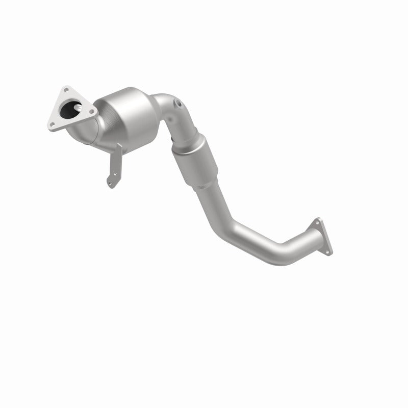 MagnaFlow Direct Fit Catalytic Converter 07 VW Touareg 3.6L Rear close