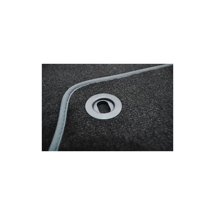 Custo Pol Suz65C Floor Mat Set for Suzuki Jimny Open Off-Road Vehicle (Sn)