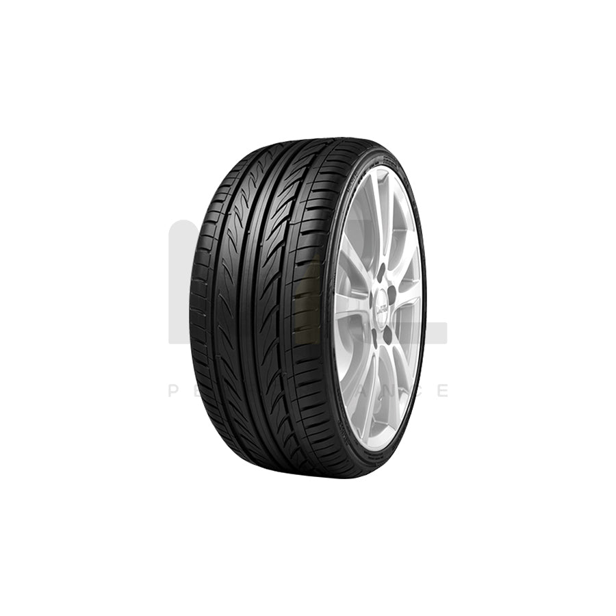 Delinte Thunder D7 225/35 R20 93W Summer Tyre