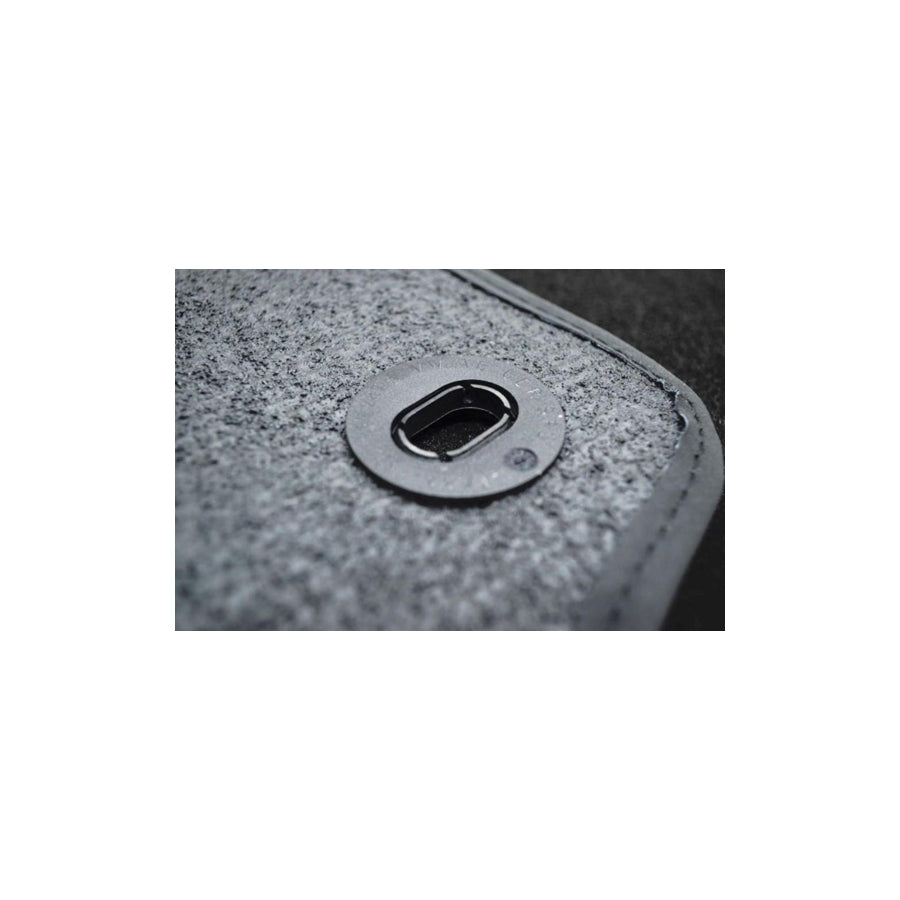 Custo Pol Toy15S Floor Mat Set for Toyota Auris