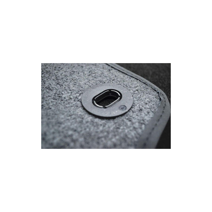 Custo Pol Aud105C Floor Mat Set for Audi A4 B5 Saloon (8D2)