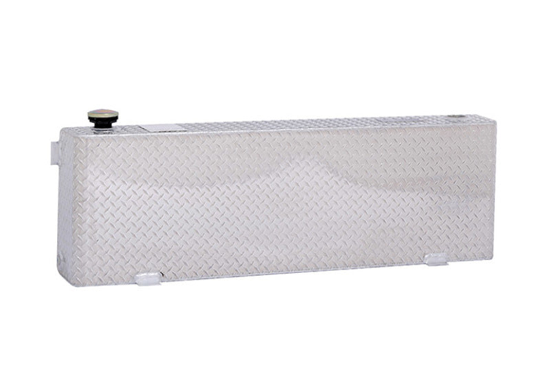 Dee Zee Universal Tanks - Auxiliary Long Rectangle Brite-Tread Aluminum