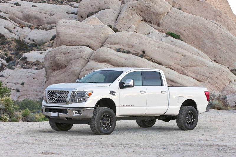 Fabtech 16-18 Nissan Titan 4WD 2in Leveling System