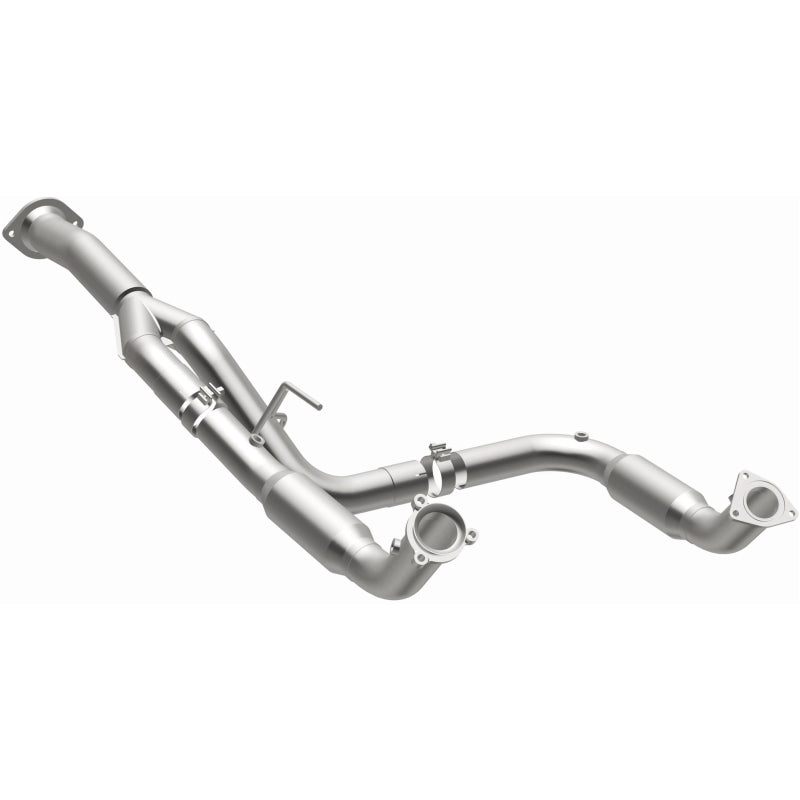 MagnaFlow 2011 Chevrolet Silverado 2500 HD 6.0L Direct Fit Converter