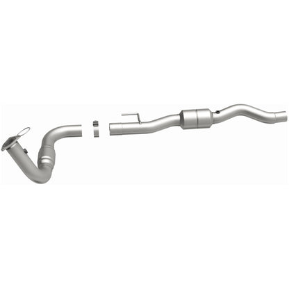 MagnaFlow Direct Fit Catalytic Converter 02-03 Avalanche 8.1 DS OEM