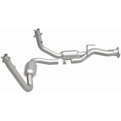 MagnaFlow Direct Fit Catalytic Converter 05-06 Jeep Grand Cherokee 3.7L Y-Pipe Assembly