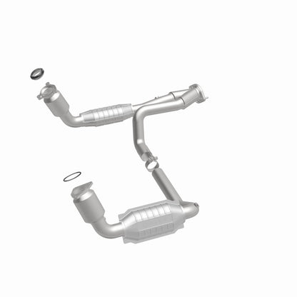 MagnaFlow DF Cat Conv Chevy/GMC Avalanche/Sierra/Silverado/Suburban/Yukon XL 1500 / Tahoe/Yukon 5.3L