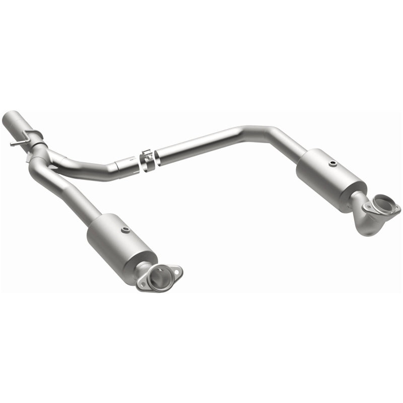 MagnaFlow 09-13 Ford E-350 Super Duty V10 6.8 OEM Underbody Direct Fit Catalytic Converter