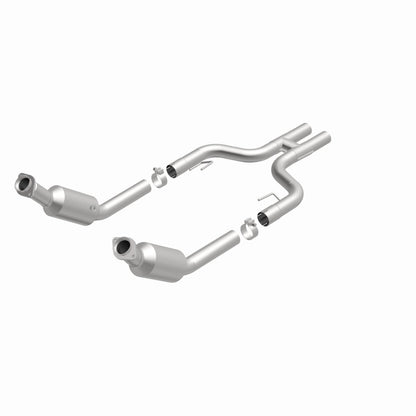 MagnaFlow Direct Fit Catalytic Converter 07-10 Ford Mustang 4.6L