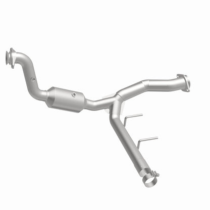MagnaFlow Direct Fit Catalytic Converter 15-17 Ford F150 V6 2.7L OEM Underbody