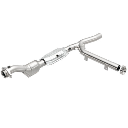 MagnaFlow Direct Fit Catalytic Converter 97-98 Ford Trucks 4.6L