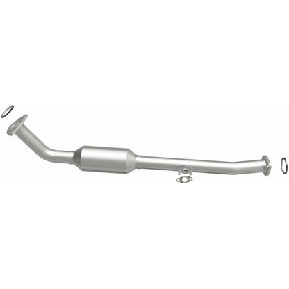 MagnaFlow Direct Fit Catalytic Converter OEM 2001-2004 Toyota Sequoia Underbody