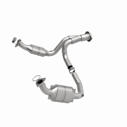 MagnaFlow Direct Fit Catalytic Converter 07-08 Escalade 6.2 Driver Side OEM