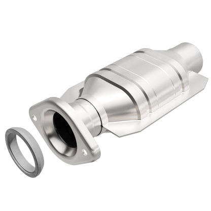 MagnaFlow Direct Fit Catalytic Converter 01-03 Highlander underbody