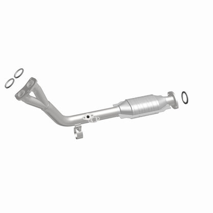 MagnaFlow Direct Fit Catalytic Converter 96-00 Toyota 4 Runner 2.7