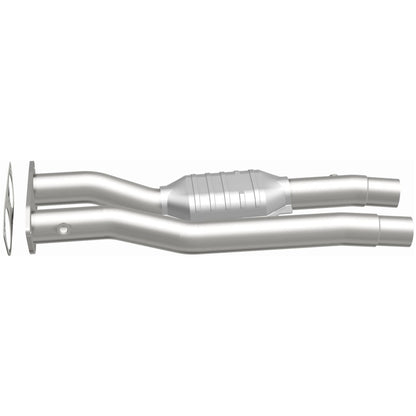 MagnaFlow Direct Fit Catalytic Converter 96-97 7.4L 3500 Truck Rear