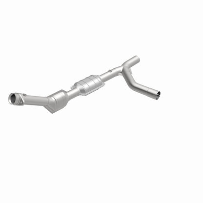 MagnaFlow Direct Fit Catalytic Converter 00-04 Ford E150 4.6L P/S