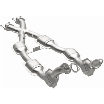 MagnaFlow Direct Fit Catalytic Converter 96-98 Mustang GT 4.6L 50S