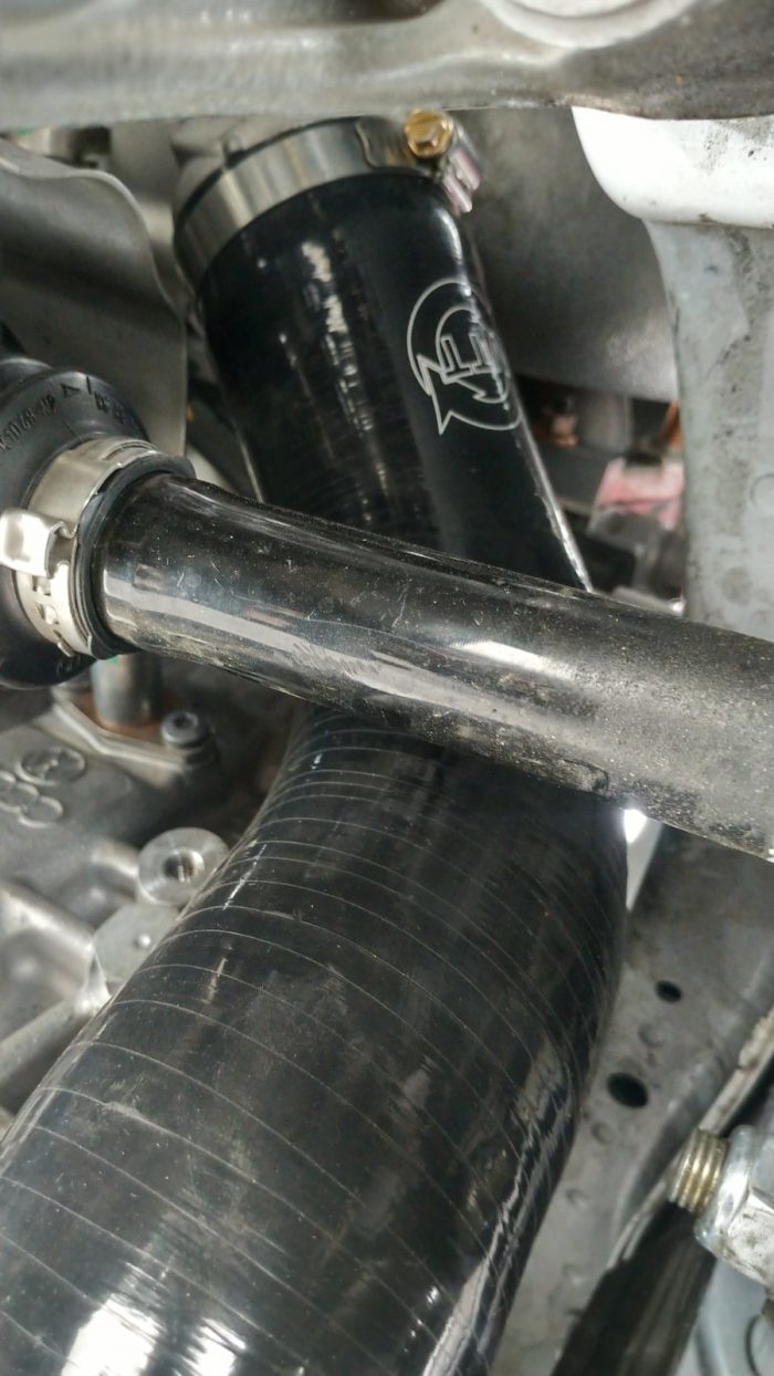 VTT-RS3-SIL 8V RS3/8S TTRS Silicone Charge pipes