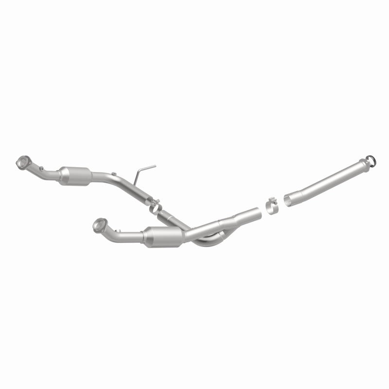 MagnaFlow Direct Fit Catalytic Converter OEM 2004-2005 Ford Explorer/Mercury Mountaineer Underbody