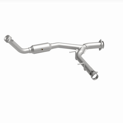 MagnaFlow 05-06 Ford Expedition 5.4L Direct Fit Converter