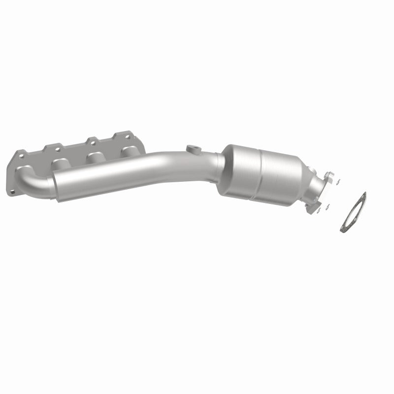 MagnaFlow Direct Fit Catalytic Converter 02-04 Volkswagen Passat 4.0L