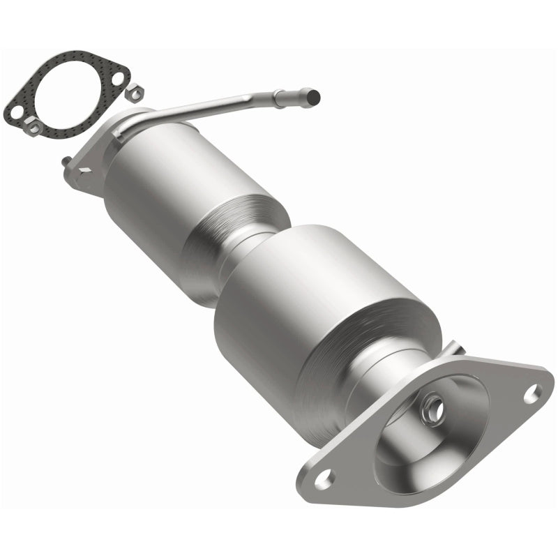 MagnaFlow Direct Fit Catalytic Converter 13-15 Hyundai Veloster 1.6L Underbody