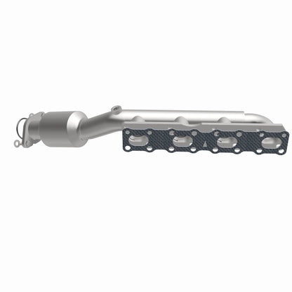MagnaFlow 2004 Nissan Titan 5.6L Direct Fit Converter