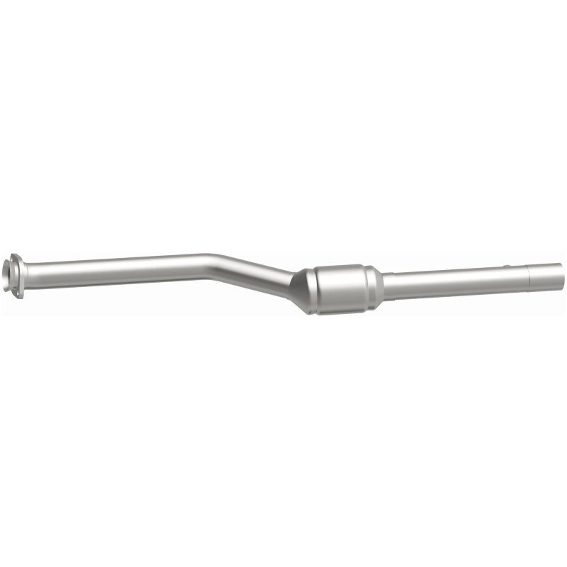 MagnaFlow Direct Fit Catalytic Converter 99-00 BMW 540i 4.4L PS Rear