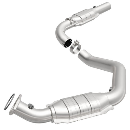 MagnaFlow Direct Fit Catalytic Converter 03-05 Express 2500 4.8L Driver Side