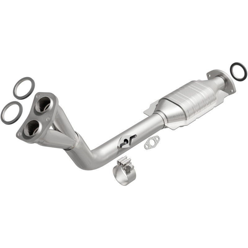 MagnaFlow Direct Fit Catalytic Converter 96-00 Toyota 4 Runner 2.7