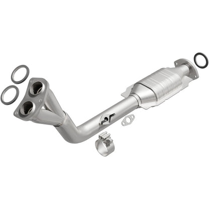 MagnaFlow Direct Fit Catalytic Converter 96-00 Toyota 4 Runner 2.7