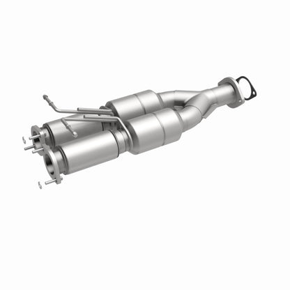 MagnaFlow Direct Fit Catalytic Converter 05-11 Volvo XC90 4.4L