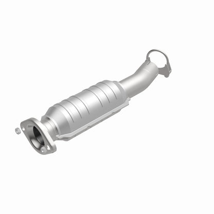 MagnaFlow Direct Fit Catalytic Converter 04 Toyota Sienna 3.3L