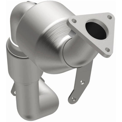 MagnaFlow Direct Fit Catalytic Converter 07 VW Touareg 3.6L Rear close