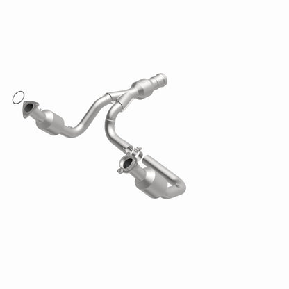 MagnaFlow Direct Fit Catalytic Converter 2015 GMC Yukon XL V8 6.2L