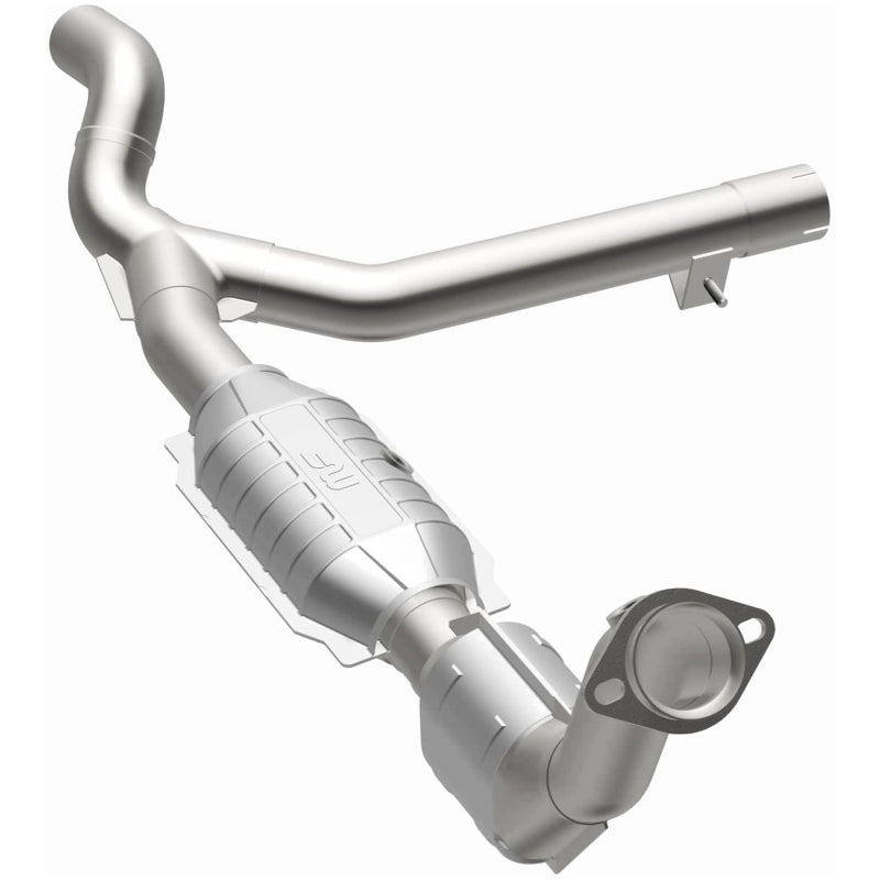 MagnaFlow Direct Fit Catalytic Converter 99-00 Ford Exped 4.6L