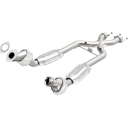 MagnaFlow Direct Fit Catalytic Converter 96-98 4.6L *California*