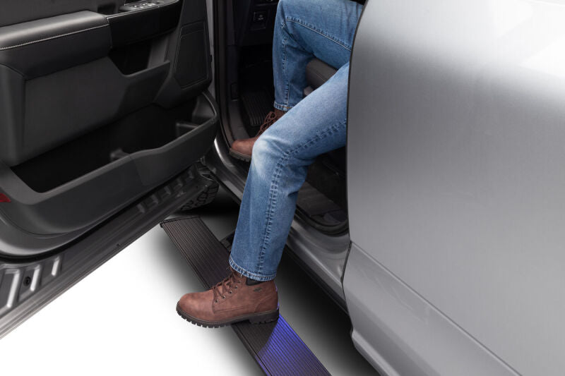 AMP Research 2007-2014 Chevy Silverado 2500/3500 Extended/Crew PowerStep - Black
