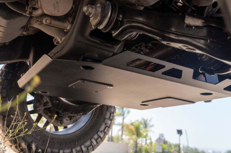 DV8 Offroad DV8 16-23 Toyota Tacoma Front Skid Plate
