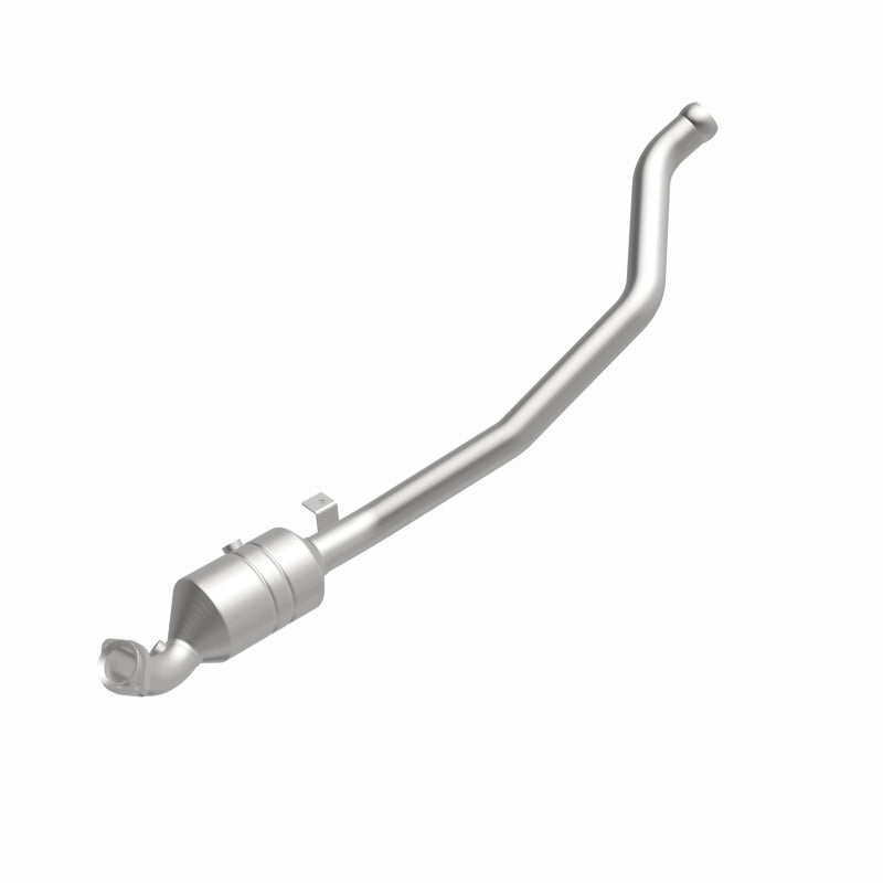 MagnaFlow Direct Fit Catalytic Converter 2006-2011 R350 3.5 L Underbody