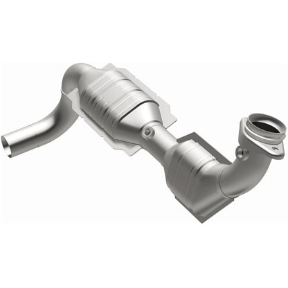 MagnaFlow Direct Fit Catalytic Converter 03-04 Ford Expedition 5.4L V8 Driver Side