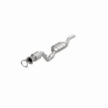 MagnaFlow Direct Fit Catalytic Converter 03 Volkswagen Passat 2.8L